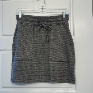 Lou & Grey Herringbone Skirt